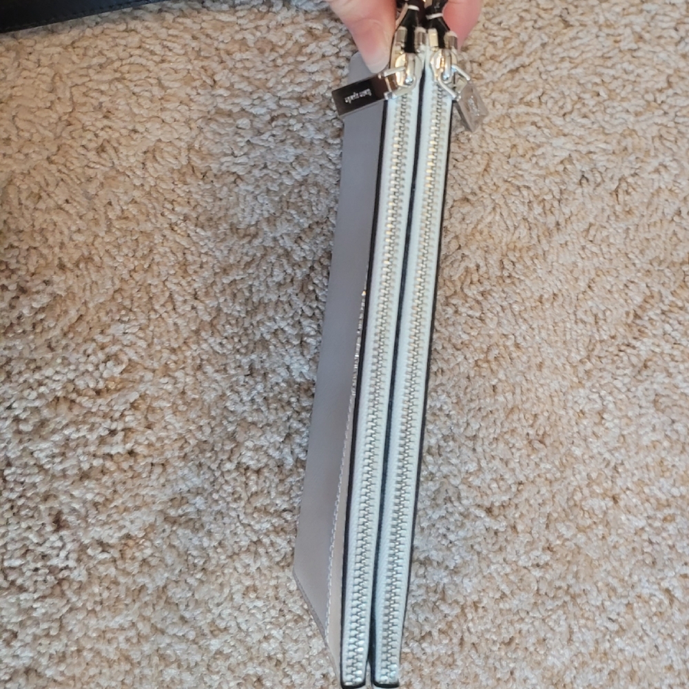 Kate Spade Cream And Platinum Saffiano Leather Double Zip Wristlet NWT - Picture 3 of 5